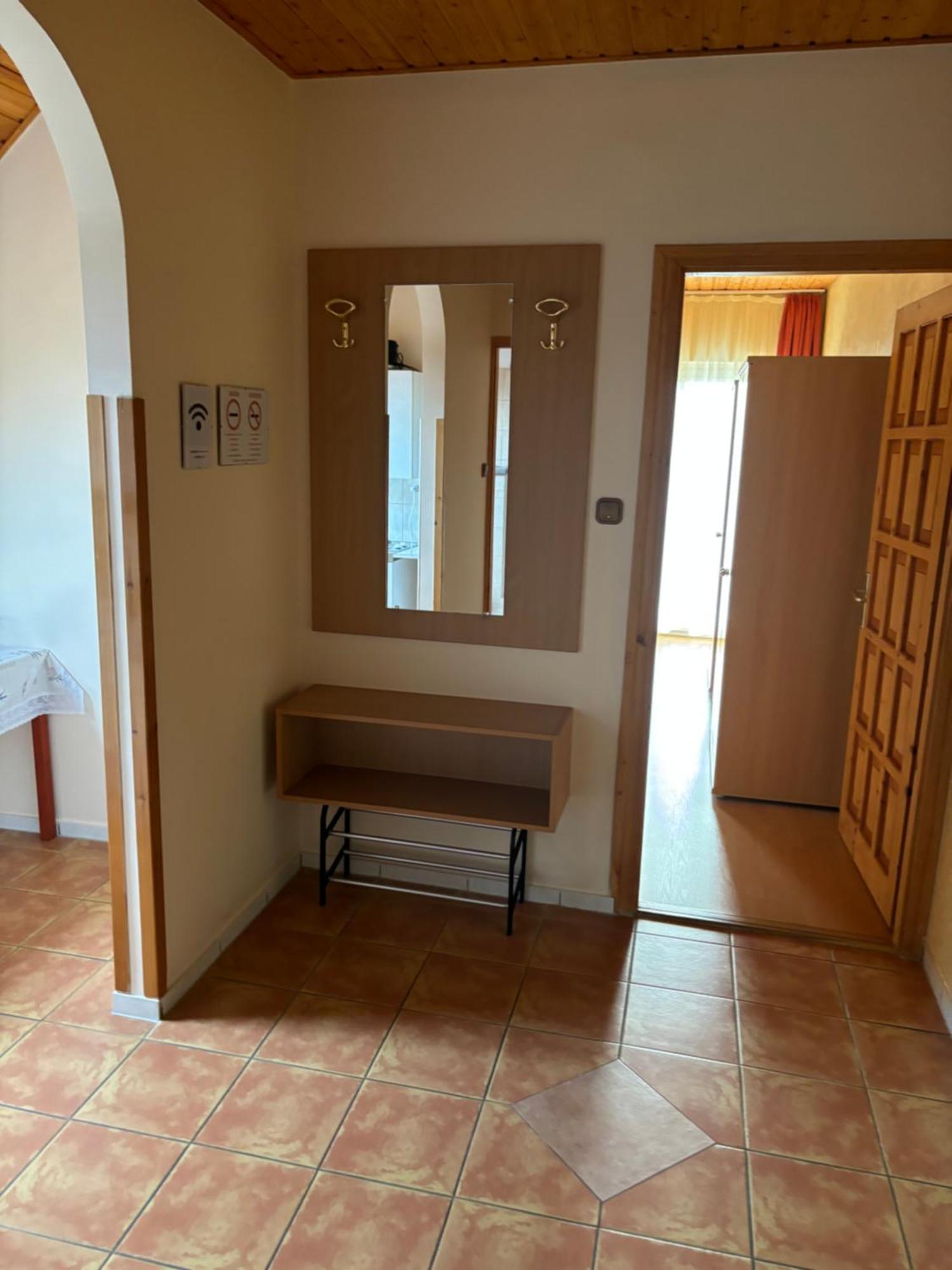Afamado Apartman Fisli ヘーヴィーズ エクステリア 写真