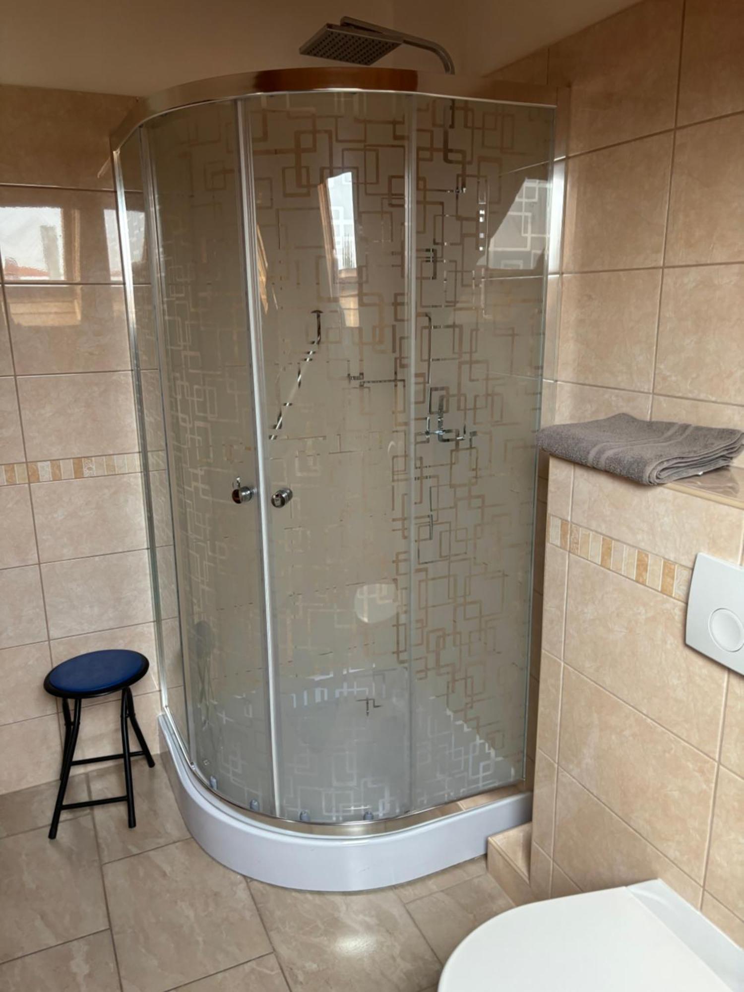 Afamado Apartman Fisli ヘーヴィーズ エクステリア 写真