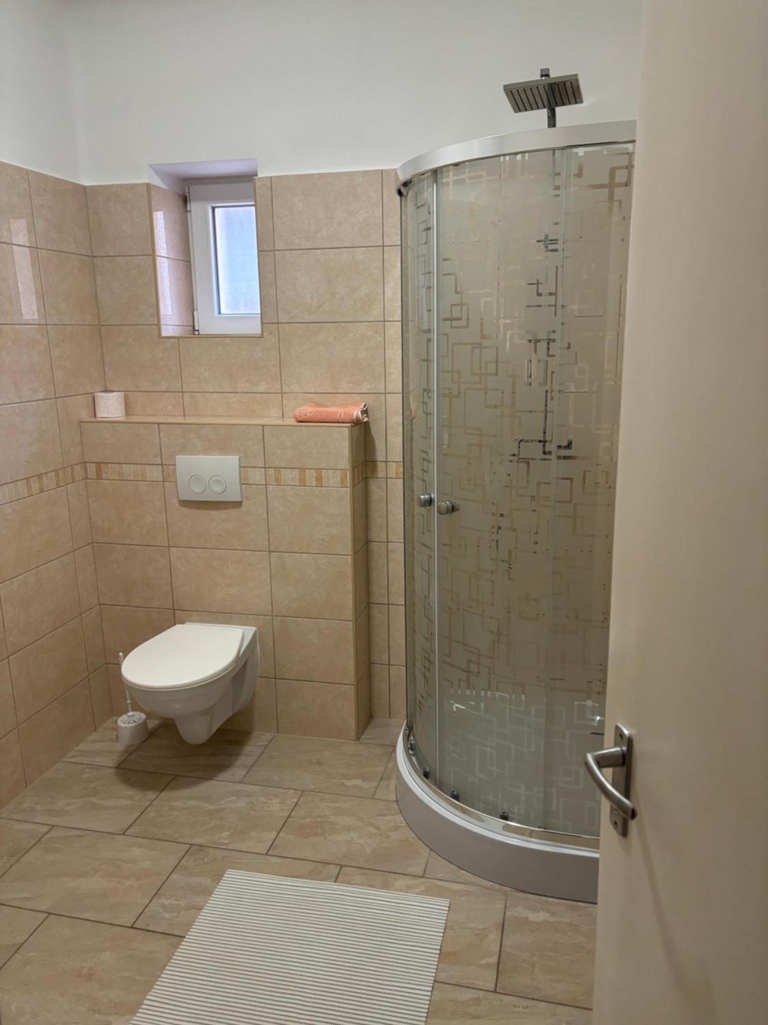 Afamado Apartman Fisli ヘーヴィーズ エクステリア 写真