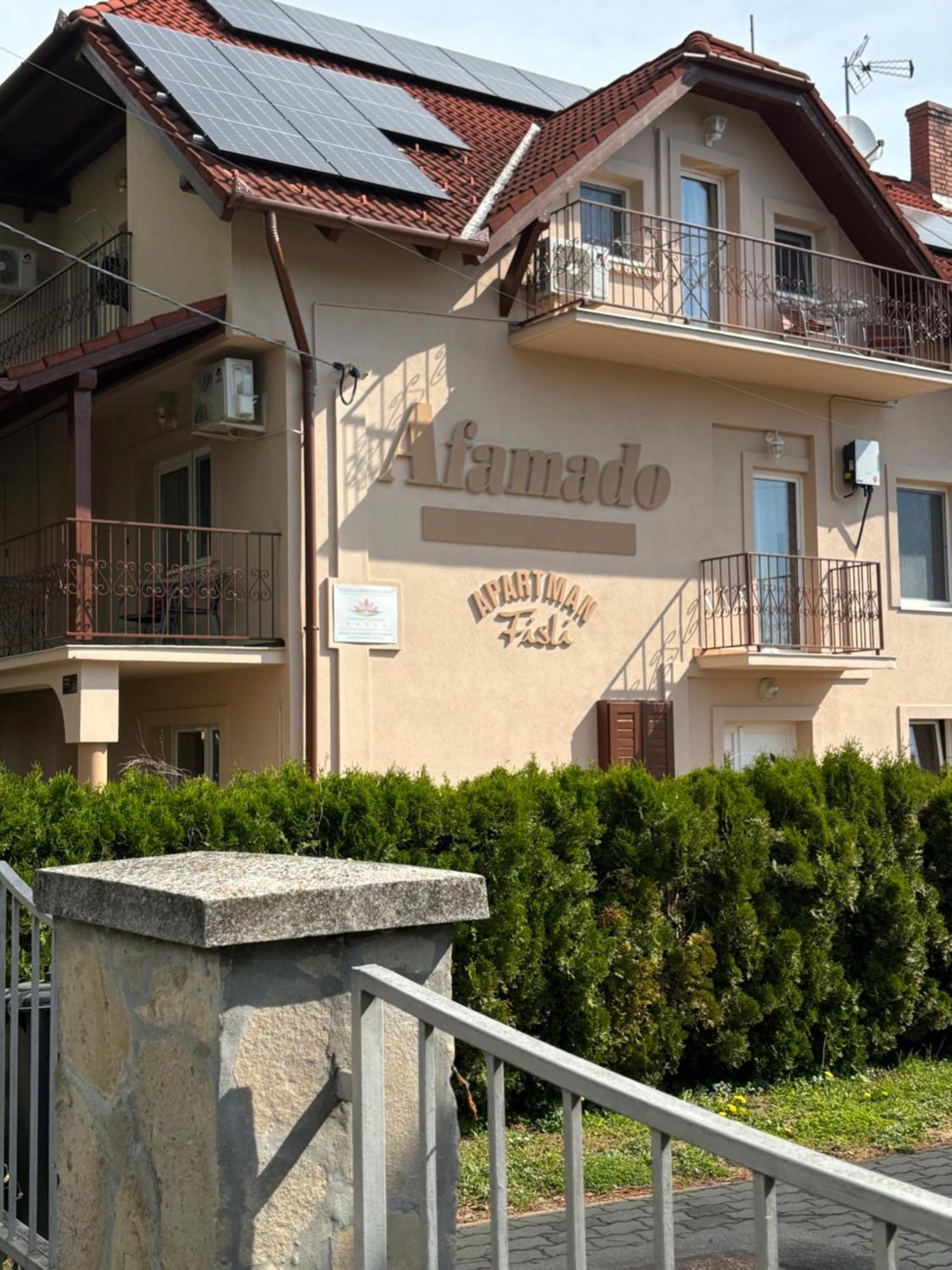Afamado Apartman Fisli ヘーヴィーズ エクステリア 写真